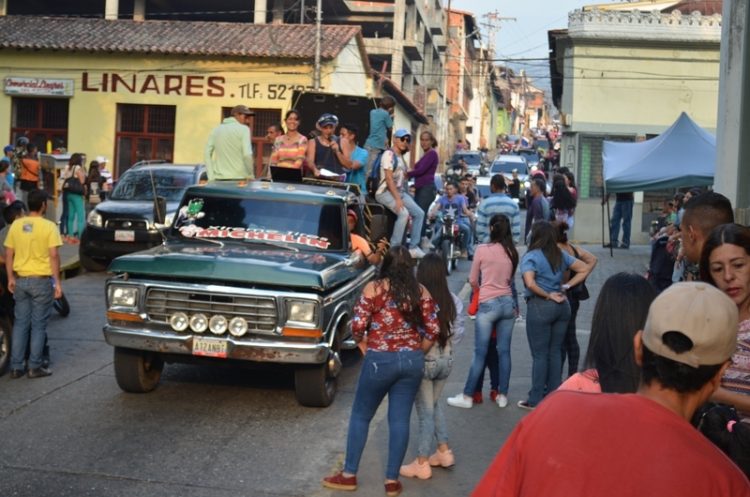 Con 11 candidatas Boconó dio grito de carnaval
