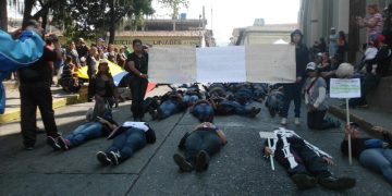 Marcha del silencio y el luto magisterial