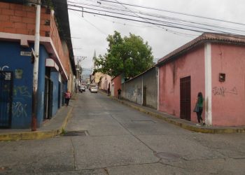 Boconó: calle Monseñor Jáuregui a oscuras desde diciembre