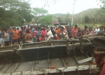 Vuelco de camión en Agua Viva dejó un fallecido 