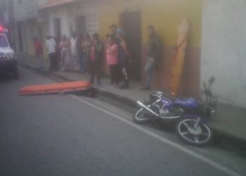 Encuentran cuerpo de hombre en el eje vial víctima de accidente