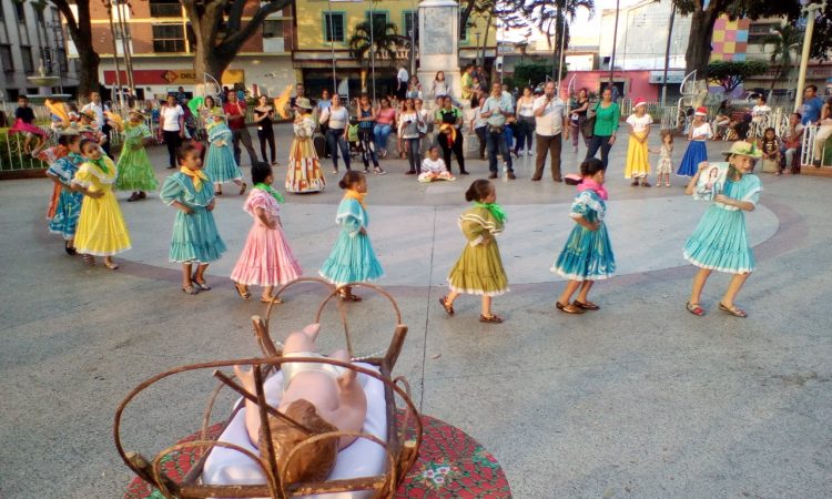 Devoción y fe reinaron en Serenada de la Escuela de Danza y Ballet Gladys Mota