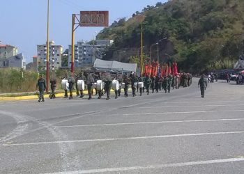Realizan ensayos para desfile militar en la avenida Bolivariana de Valera 