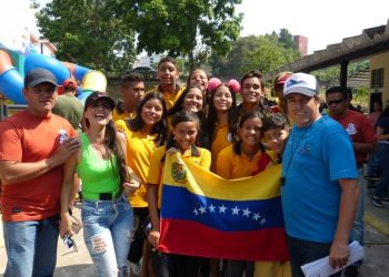 Escuela de Talentos y Demócrata logran  títulos en campeonato estadal de natación