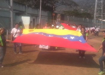 Juegos Escolares estremecen estadio de Trujillo 