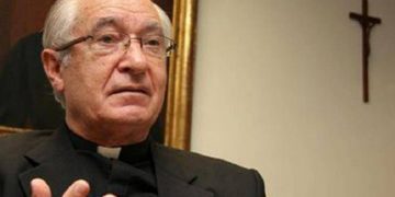 Padre Ugalde: Gobierno y militares deberían decidir lo más rápido la transición