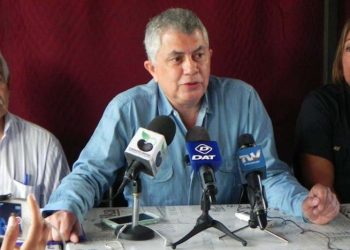 Para Reinaldo Quijada: Partidos de izquierda deben unirse a la oposición para aumentar presión interna
