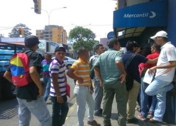 Se agudiza escasez de efectivo