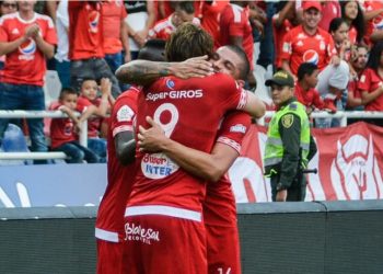 América venció al DIM con  “hat trick” del venezolano Aristiguieta