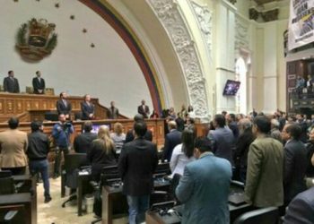 AN fija en 12 meses plazo máximo de una transición posterior a Nicolás Maduro