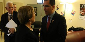 Venezuela reitera camino del diálogo con gobierno de EE.UU.