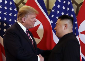 Trump y Kim Jong-Un mantuvieron encuentro en Vietnam