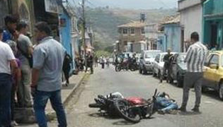 Abatidos por un detective del Cicpc dos sujetos que cometían atraco