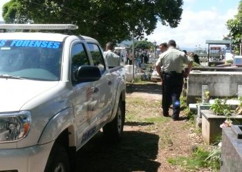 Localizan en parque Los Manzanos el cadáver baleado de un hombre