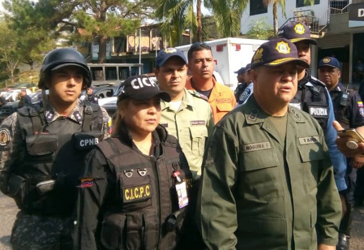 El General de División José Esteban Noguera Silva, acompañado de representantes de diversos organismos, dio inicio al operativo especial de seguridad, diseñado para el área de La Concordia (Fotos: Prensa PoliTáchira)