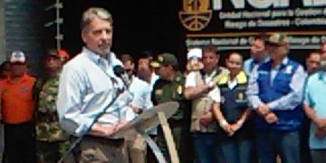 Kevin Whitaker: a los venezolanos les llegó el alivio