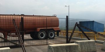 Es delito de lesa humanidad las barricadas  en puente internacional de Tienditas