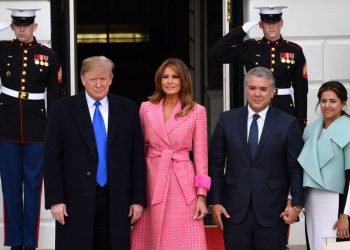 Trump reitera que estudia «todas las opciones» sobre crisis en Venezuela