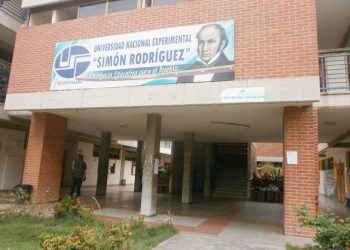 Unesr invita al bautizo del libro «La Valera oculta»