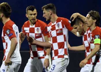 Croacia con sufrida victoria