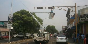 Alcalde de San Cristóbal Gustavo Delgado denunció el hurto del cableado del sistema de semáforos en la cuidad capitalina