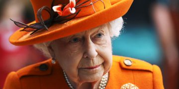 La reina británica realiza su primera publicación en Instagram a los 92 años