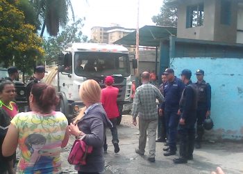Concejal oficialista: tienen que conformarse con 500 litros por familia