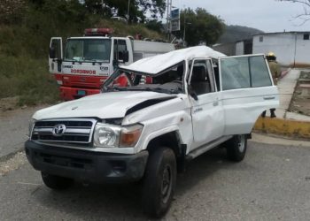 Dirigente juvenil del Psuv se volcó en vehículo oficial