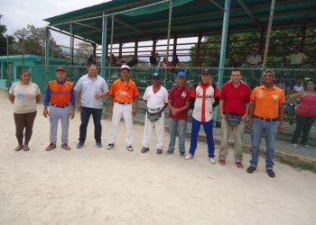 Softbol Recreacional inauguró torneo laboral
