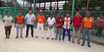 Softbol Recreacional inauguró torneo laboral