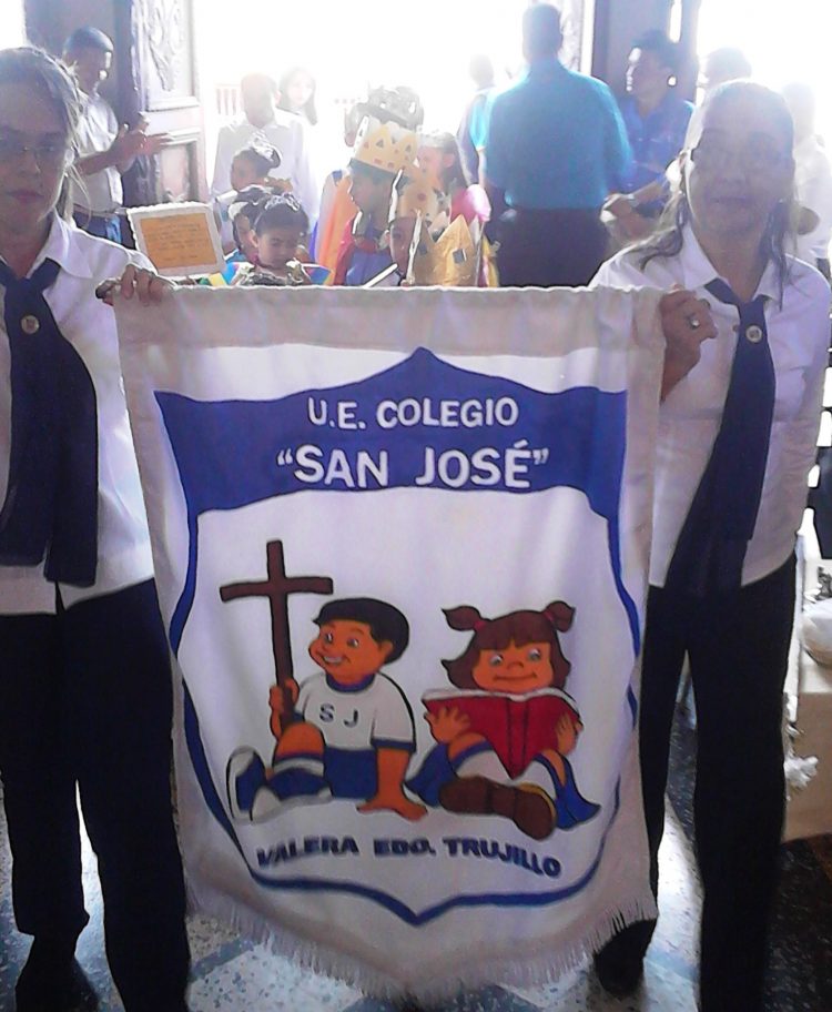 Parroquia San José se rindió a los pies de su patrono