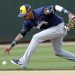 Orlando Arcia: mucho que aprender en Milwaukee