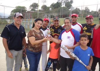Homenajearon al gran “Maguila” Segovia