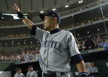 Ichiro Suzuki se retira en su país