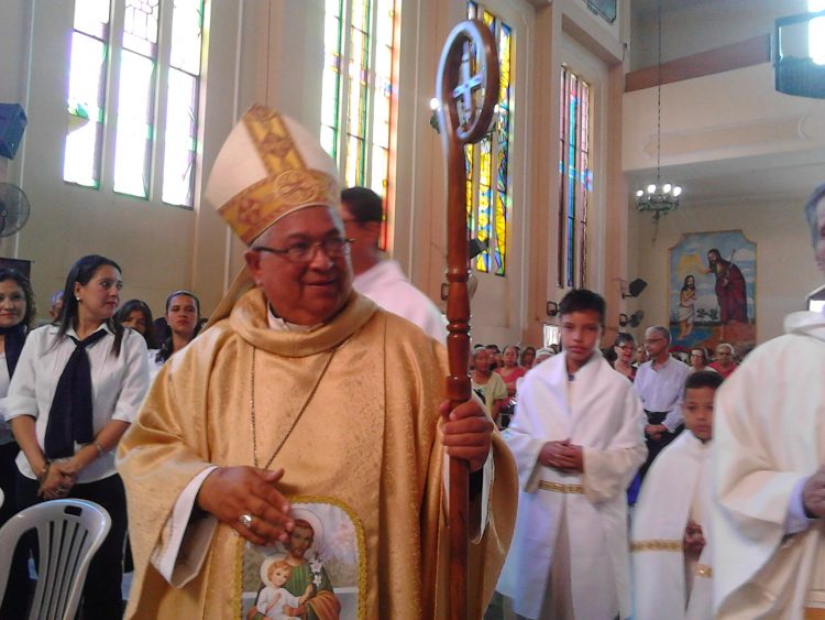 Mons. Castor Oswaldo Azuaje, Obispo de Trujillo