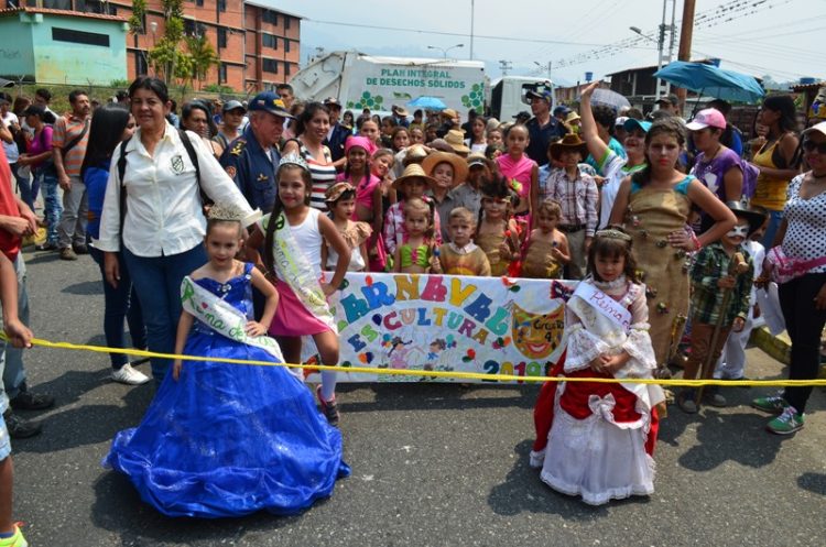 Desfile infantil gran atractivo del Carnaval Turístico Boconó 2019