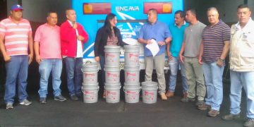 Gobierno Bolivariano entrega 101 pailas de lubricantes a transportistas de Boconó