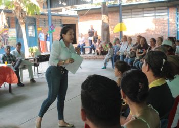Laidy Gómez  «abrieron  trochas para alimentar el bolsillo de quienes deberían resguardar la soberanía”