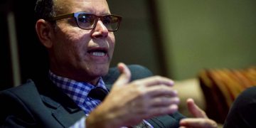 Luis Vicente León: Entrada de Guaidó “parece indicar el inicio de una negociación”