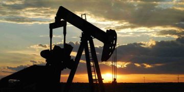 Rusia rechaza exigencia de EEUU de suspender adquisición de petróleo venezolano