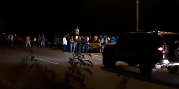 Obstruido el paso en la autopista La Fría por “piques callejeros”