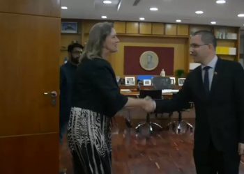 Activistas por los DDHH de Canadá y EEUU visitan Venezuela