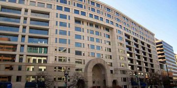 El BID suspende asamblea anual en China, salpicada por situación venezolana