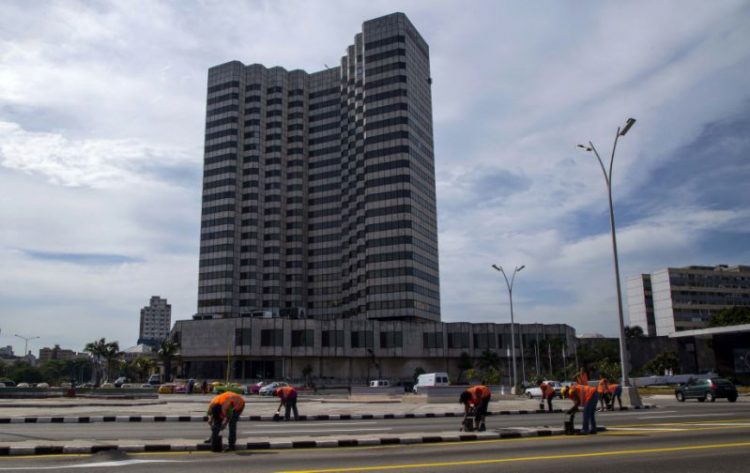 Foto tomada el 15 de septiembre del 2015 del Hotel Melía Cohíba en La Habana. (AP Photo/Desmond Boylan, File)