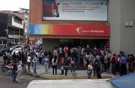 Cierre de agencias bancarias empeora condiciones de vida de los tachirenses