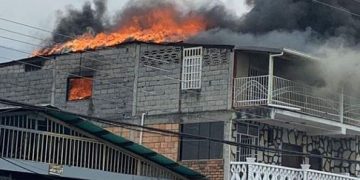 Bomberos sofocan incendio desatado en apartamento de Las Vegas de Táriba