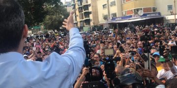 Guaidó anuncia que pronto irá a buscar su oficina a Miraflores