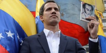 Presidente (E) Guaidó: El 90% de los empleados públicos está a favor de la ruta: cese de usurpación, gobierno de transición y elecciones libres