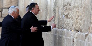 Pompeo afirma que Dios envió a Trump para salvar a Israel