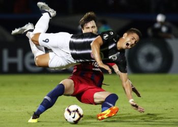 Zamora lo intentó pero no pudo con Cerro Porteño